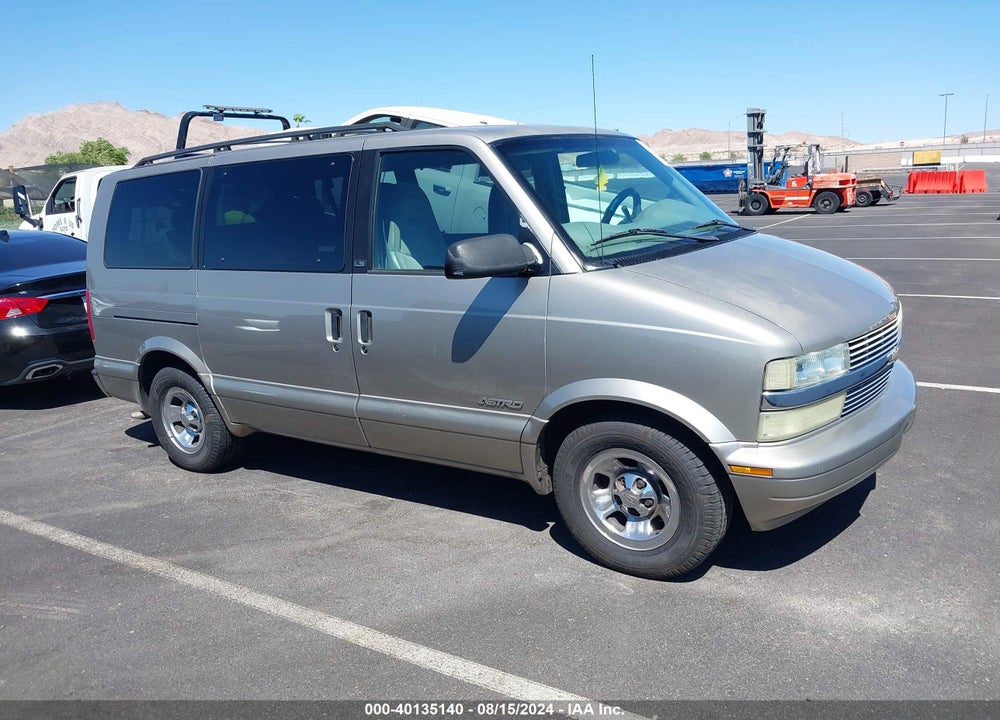 2001 CHEVROLET ASTRO LS VIN: 1GNDM19W31B143394