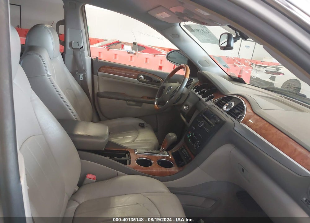 2008 BUICK ENCLAVE CXL VIN: 5GAEV23798J106739