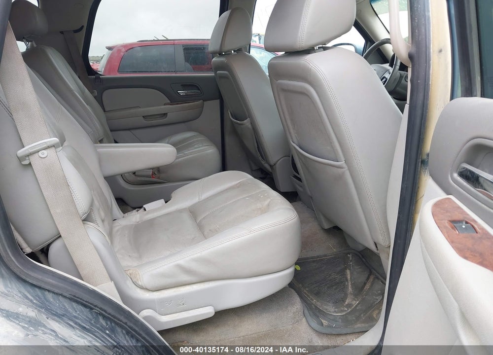 2008 CHEVROLET TAHOE LT VIN: 1GNFK13098J208476