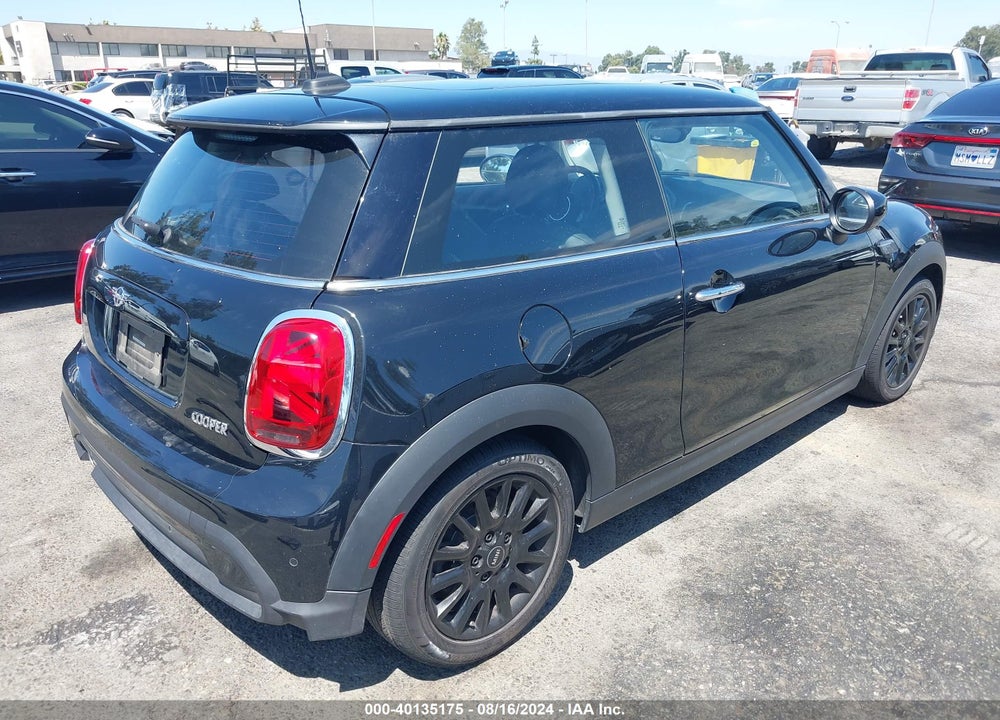 2024 MINI HARDTOP COOPER VIN: WMW33DH08R2U53281