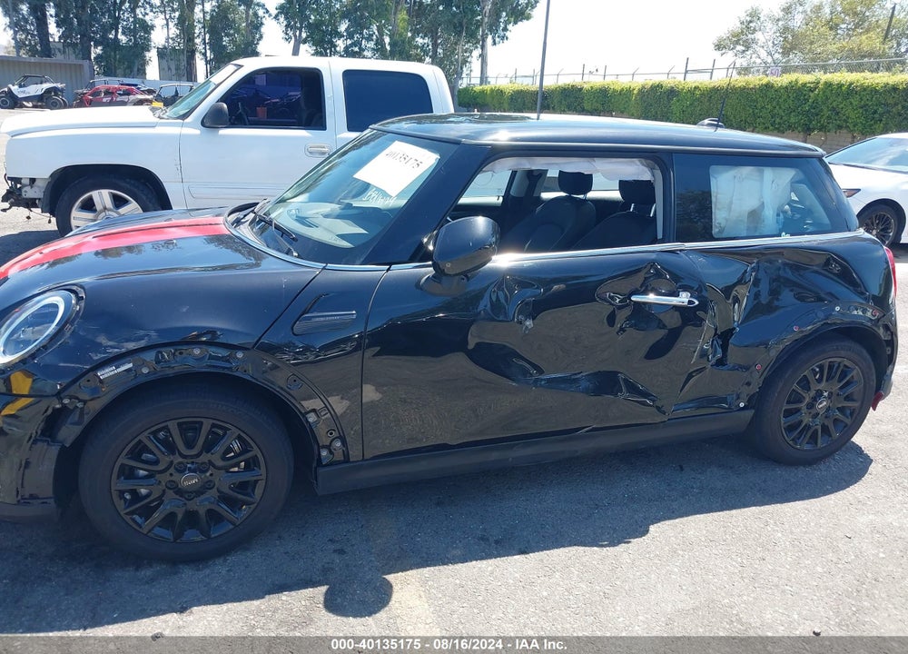 2024 MINI HARDTOP COOPER VIN: WMW33DH08R2U53281