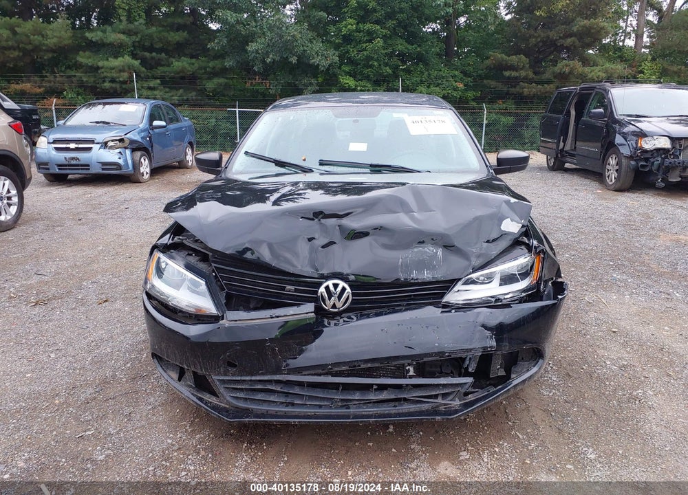 2014 VOLKSWAGEN JETTA 2.0L S VIN: 3VW2K7AJ1EM389266