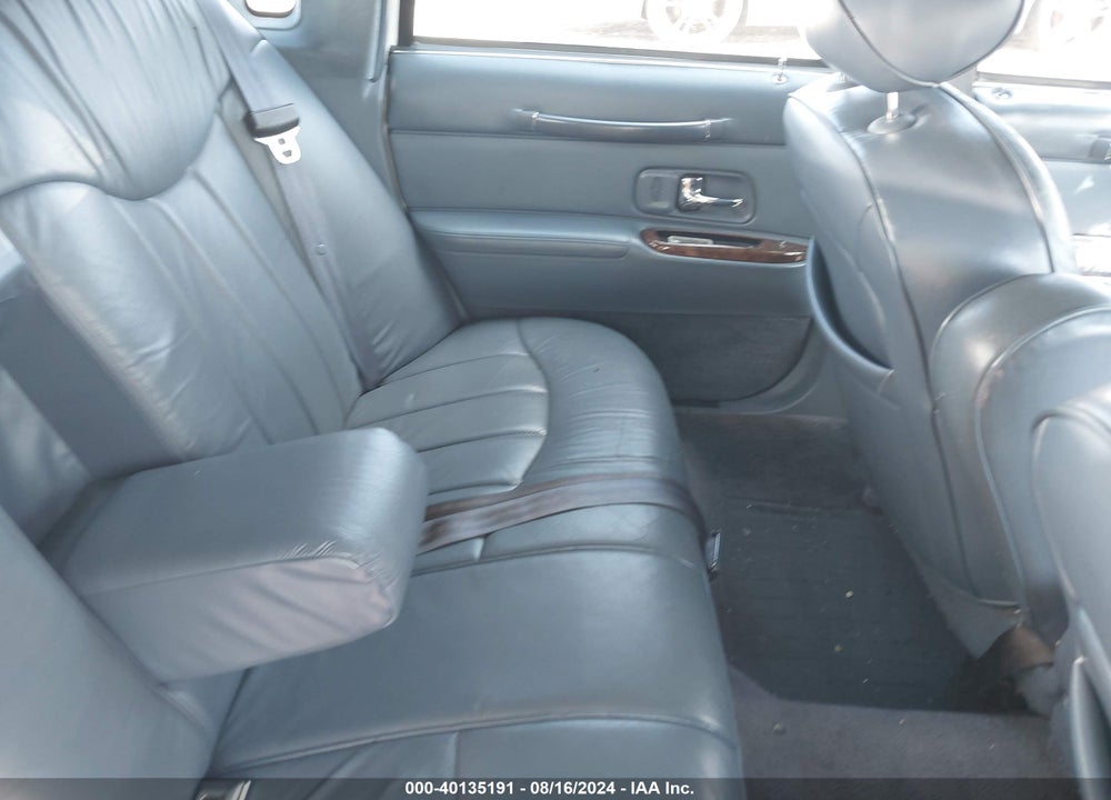 1997 LINCOLN TOWN CAR EXECUTIVE VIN: 1LNLM81W0VY655573