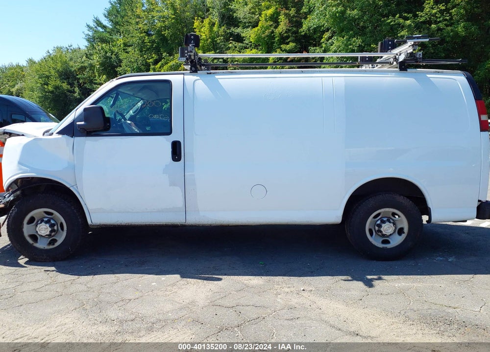 2015 CHEVROLET EXPRESS 2500 WORK VAN VIN: 1GCWGFCF2F1152700