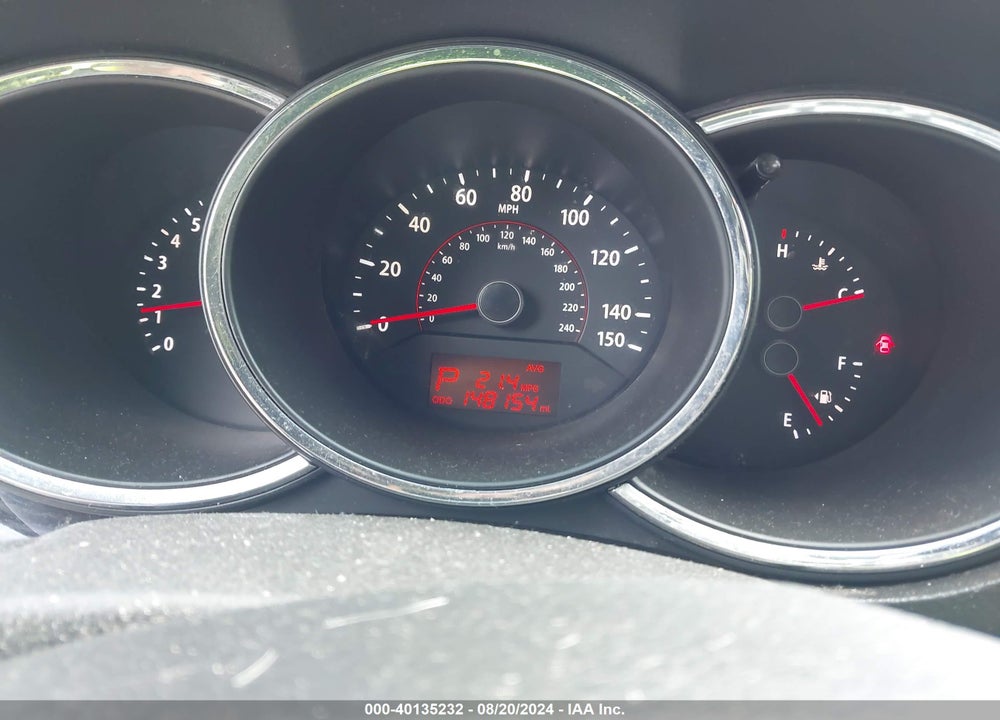 2011 KIA SORENTO LX VIN: 5XYKTCA13BG006154