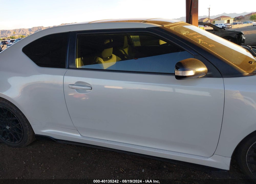 2015 SCION TC VIN: JTKJF5C72FJ000571