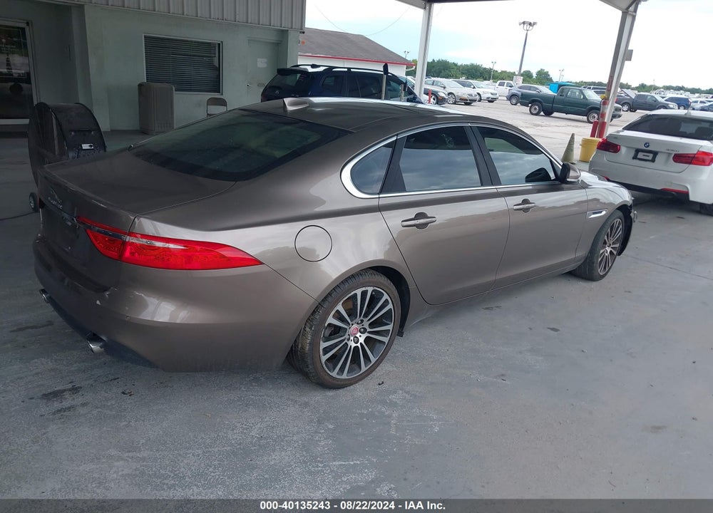 2016 JAGUAR XF 35T PRESTIGE VIN: SAJBE4BV8GCY17446
