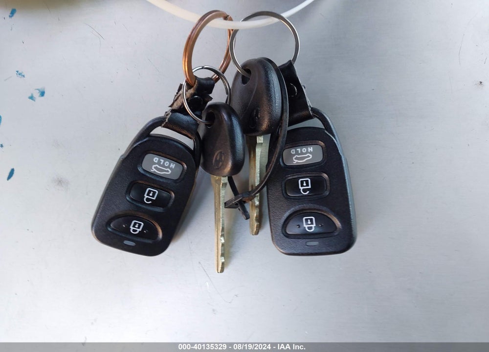 2018 HYUNDAI ELANTRA SE VIN: 5NPD74LF3JH371839