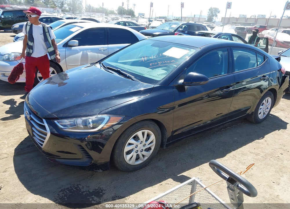 2018 HYUNDAI ELANTRA SE VIN: 5NPD74LF3JH371839