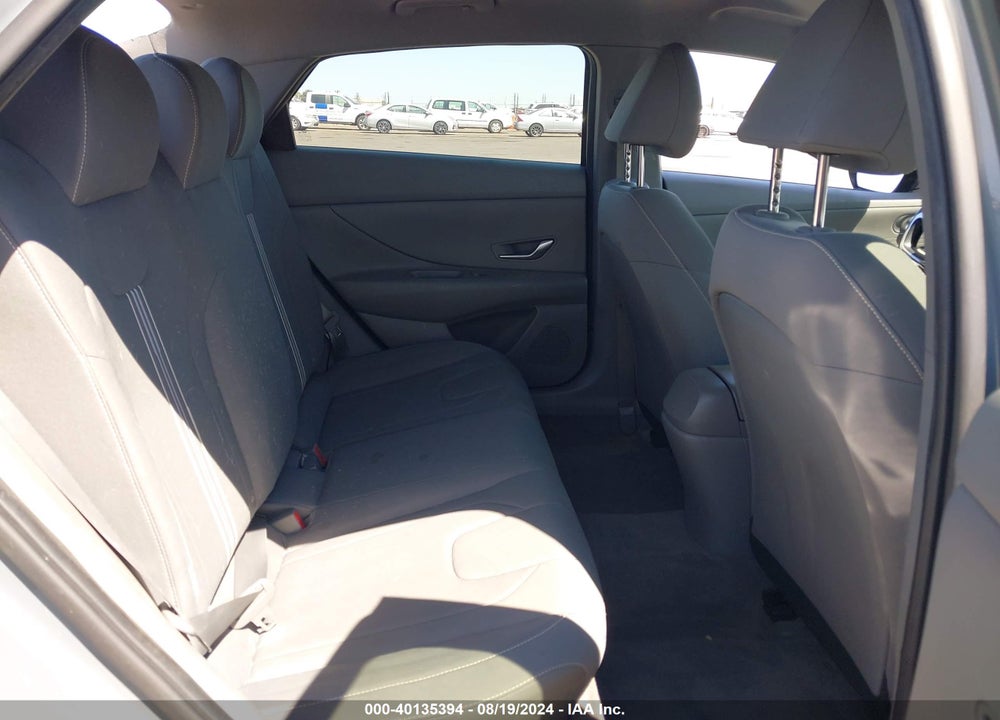 2021 HYUNDAI ELANTRA VIN: KMHLM4AG2MU197106