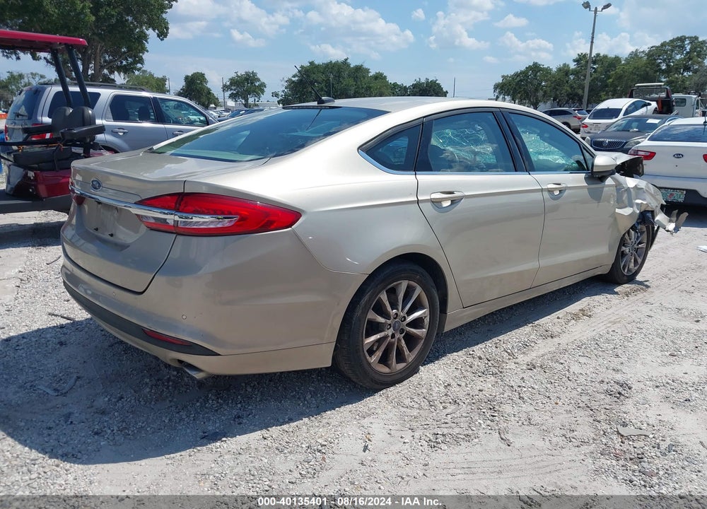 2017 FORD FUSION SE VIN: 3FA6P0H7XHR108019
