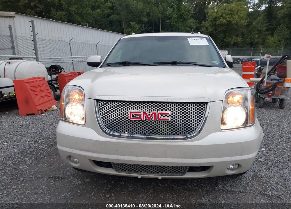 2012 GMC YUKON XL 1500 DENALI VIN: 1GKS2MEF1CR284167