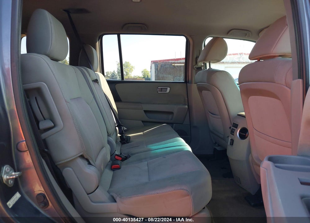 2015 HONDA PILOT EX VIN: 5FNYF3H45FB018028