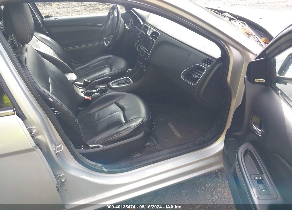 2011 CHRYSLER 200 TOURING VIN: 1C3BC1FG6BN532938