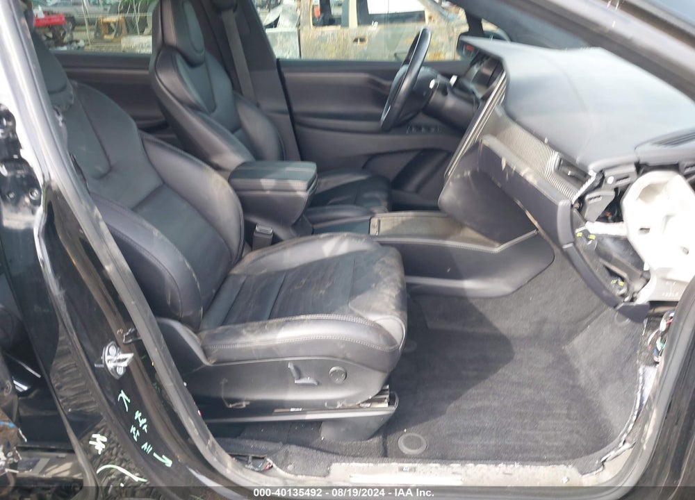 2018 TESLA MODEL X 100D/75D/P100D VIN: 5YJXCBE2XJF103618