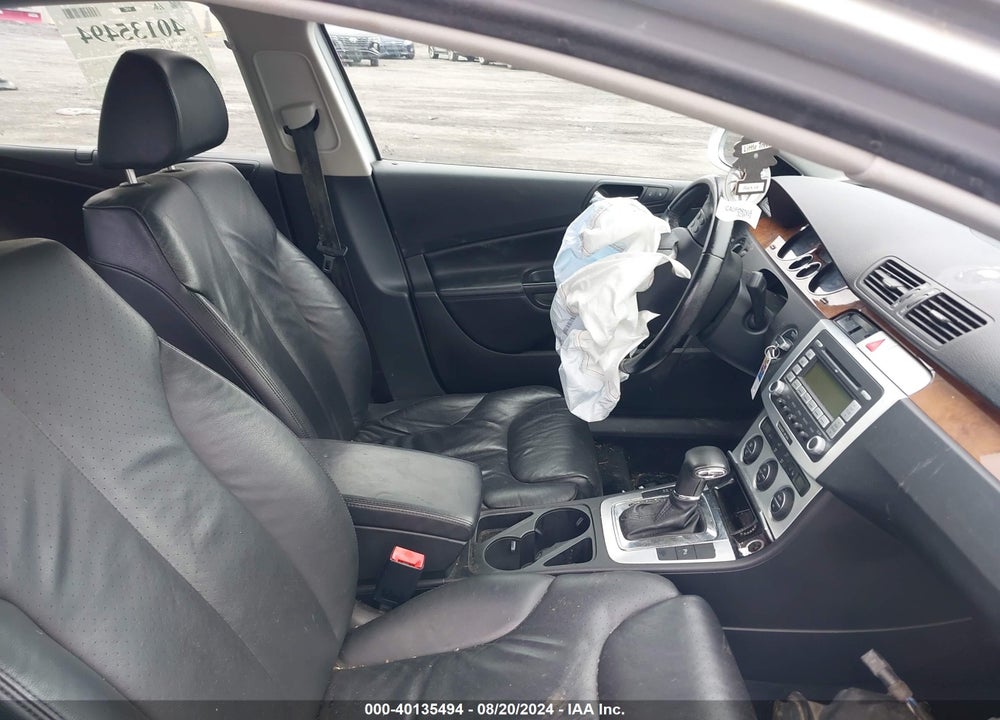 2008 VOLKSWAGEN PASSAT LUX VIN: WVWEK73C78E159983