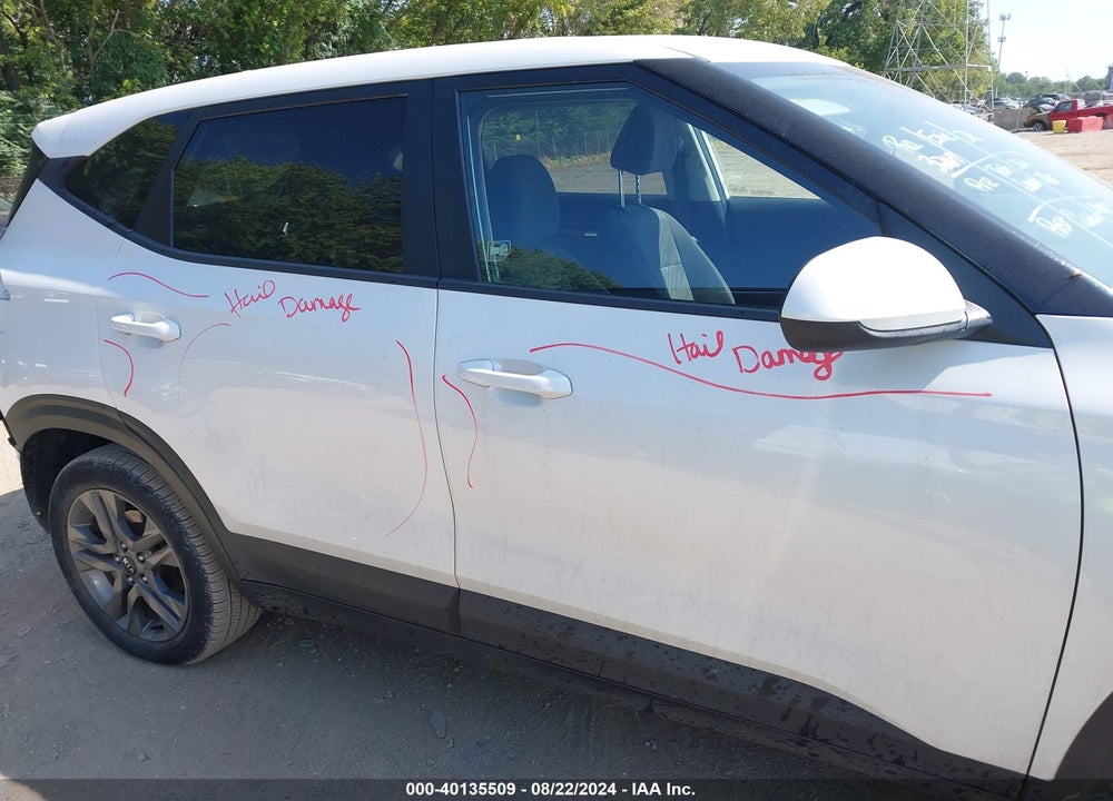 2021 KIA SELTOS LX VIN: KNDEPCAA1M7116251
