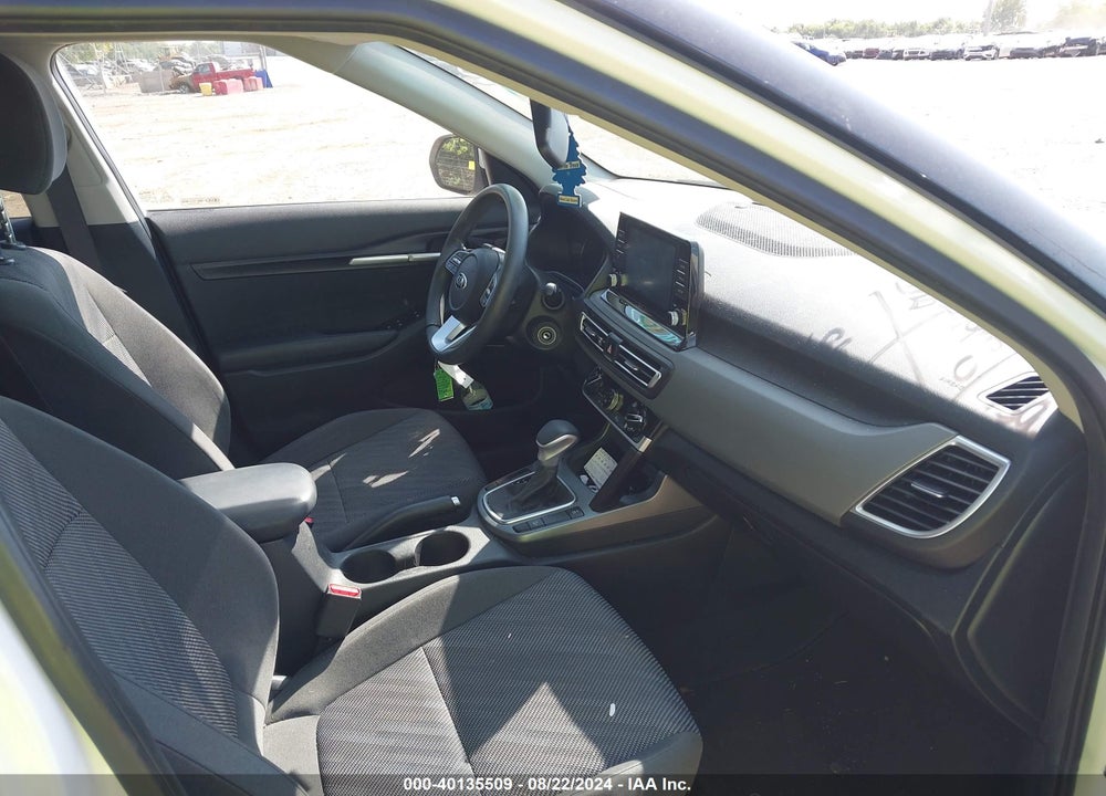 2021 KIA SELTOS LX VIN: KNDEPCAA1M7116251