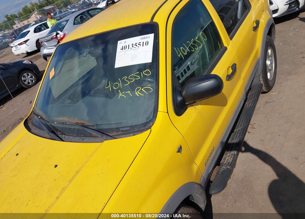2001 FORD ESCAPE XLT VIN: 1FMYU031X1KE96910