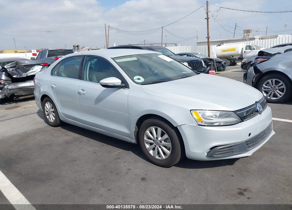 2013 VOLKSWAGEN JETTA HYBRID SE VIN: 3VW637AJ1DM222788
