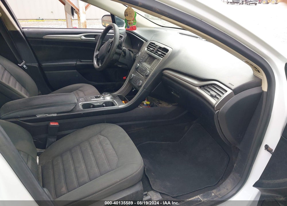2018 FORD FUSION VIN: 3FA6P0HD0JR221926