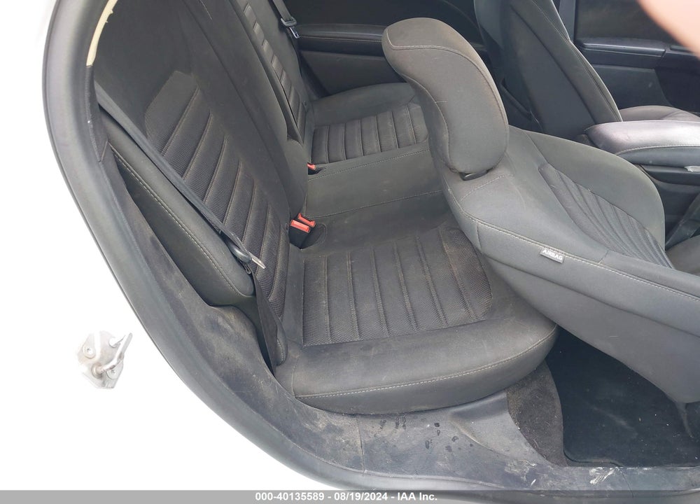 2018 FORD FUSION VIN: 3FA6P0HD0JR221926