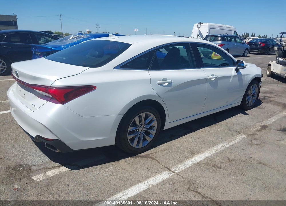 2022 TOYOTA AVALON XLE VIN: 4T1JZ1FB5NU076933