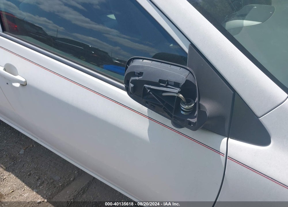 2010 TOYOTA COROLLA LE VIN: 1NXBU4EE3AZ322047