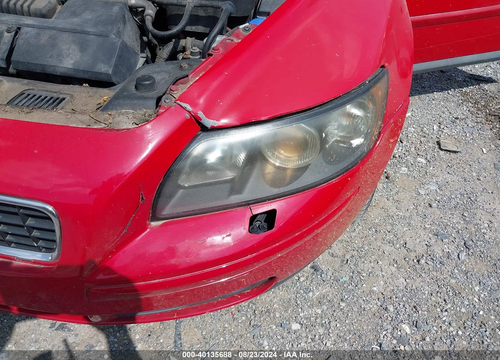 2004 VOLVO S40 T5 VIN: YV1MS682142023215