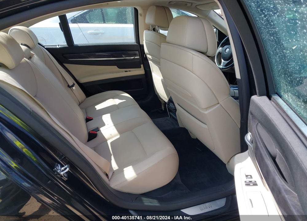 2009 BMW 750I VIN: WBAKA835X9CY33650