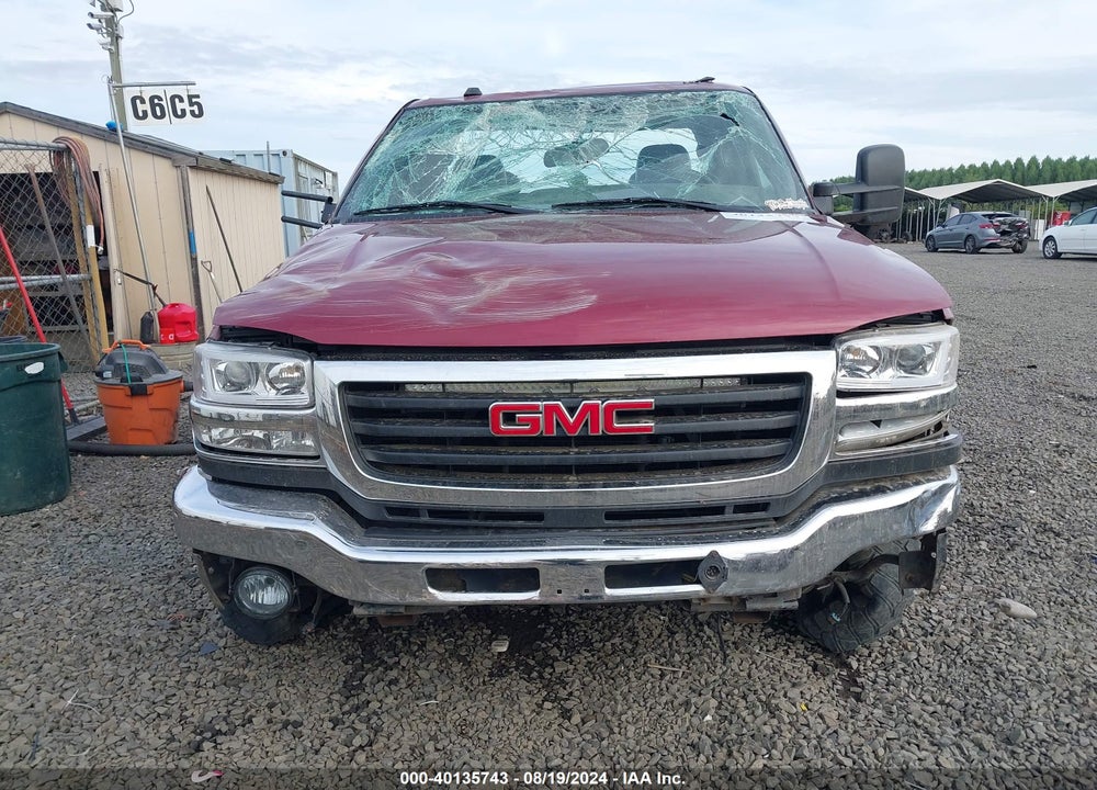 2004 GMC SIERRA 2500HD SLT VIN: 1GTHK292X4E233177