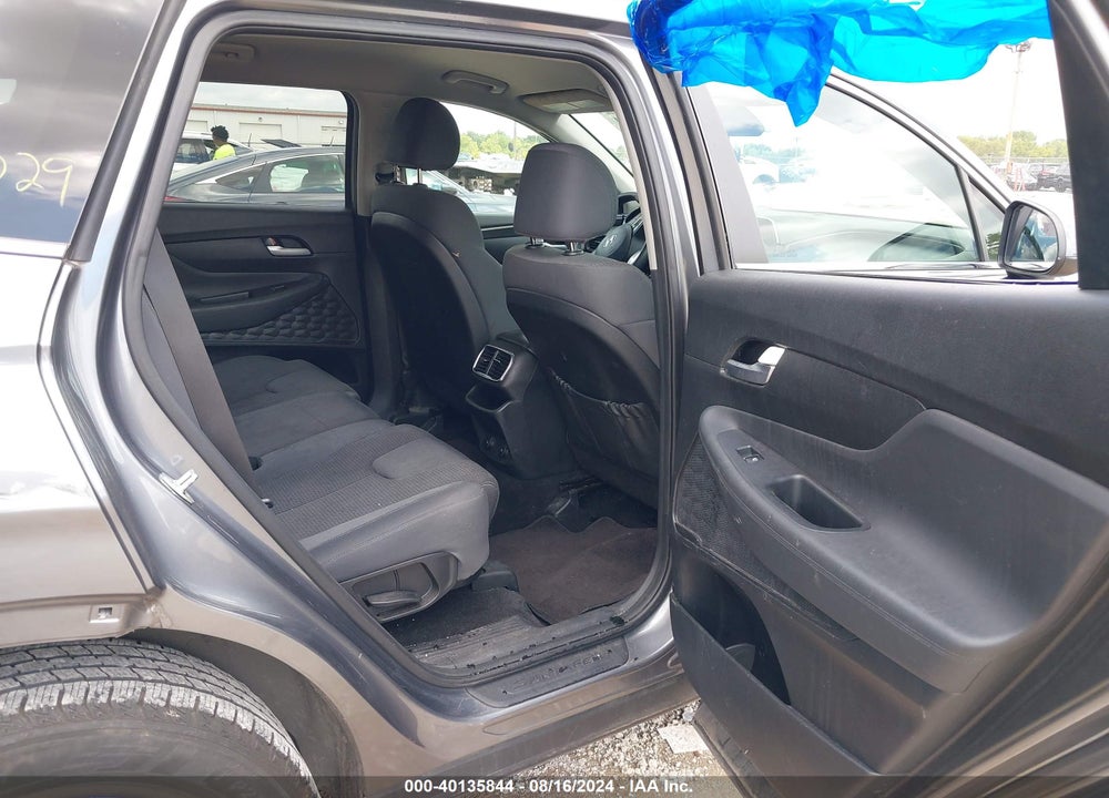 2019 HYUNDAI SANTA FE SE VIN: 5NMS23AD1KH001957