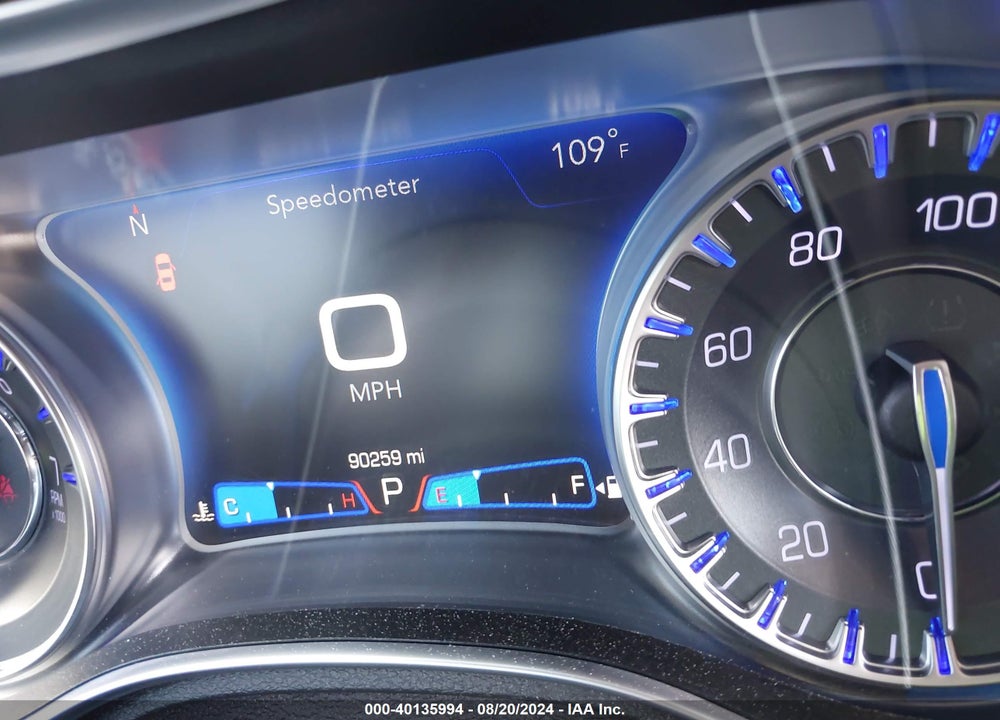 2019 CHRYSLER 300 LIMITED VIN: 2C3CCAEG2KH566065