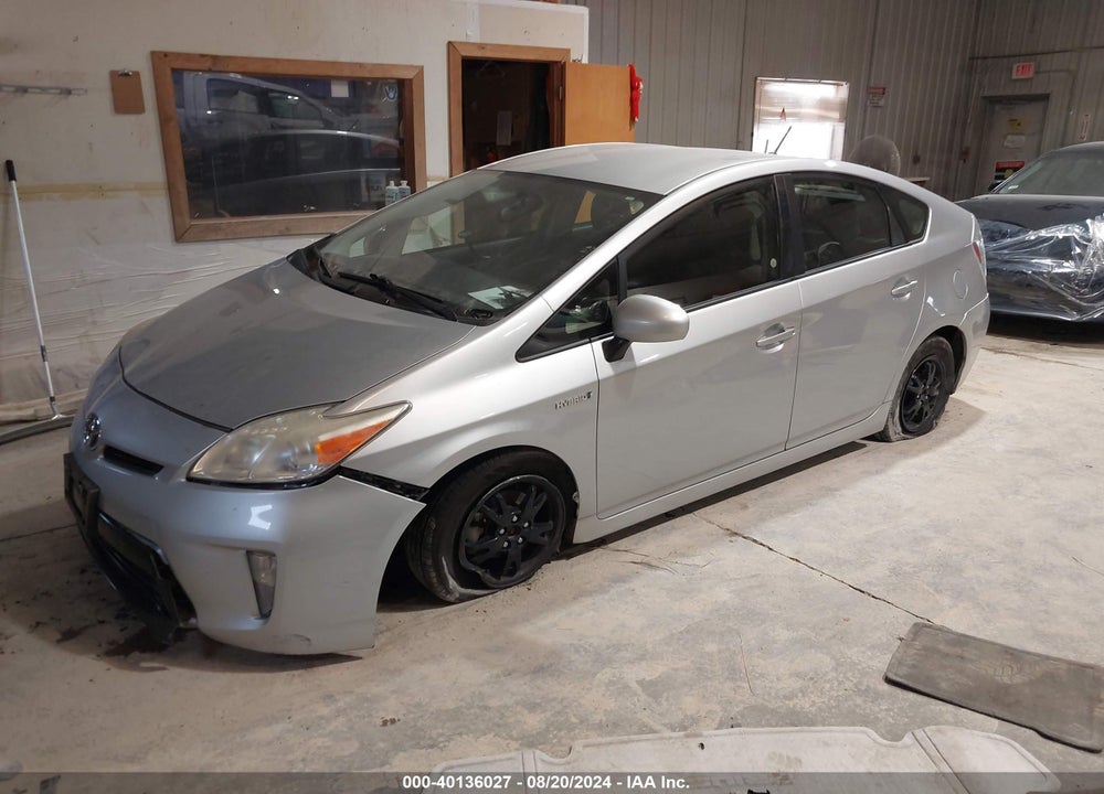 2013 TOYOTA PRIUS TWO VIN: JTDKN3DU2D5627056