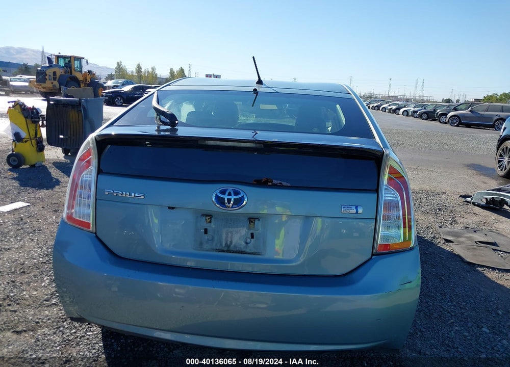 2015 TOYOTA PRIUS VIN: JTDKN3DU4F1907586