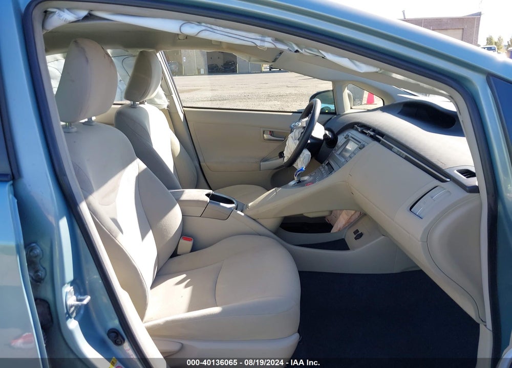 2015 TOYOTA PRIUS VIN: JTDKN3DU4F1907586