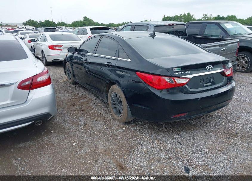 2013 HYUNDAI SONATA VIN: 5NPEB4AC1DH623085