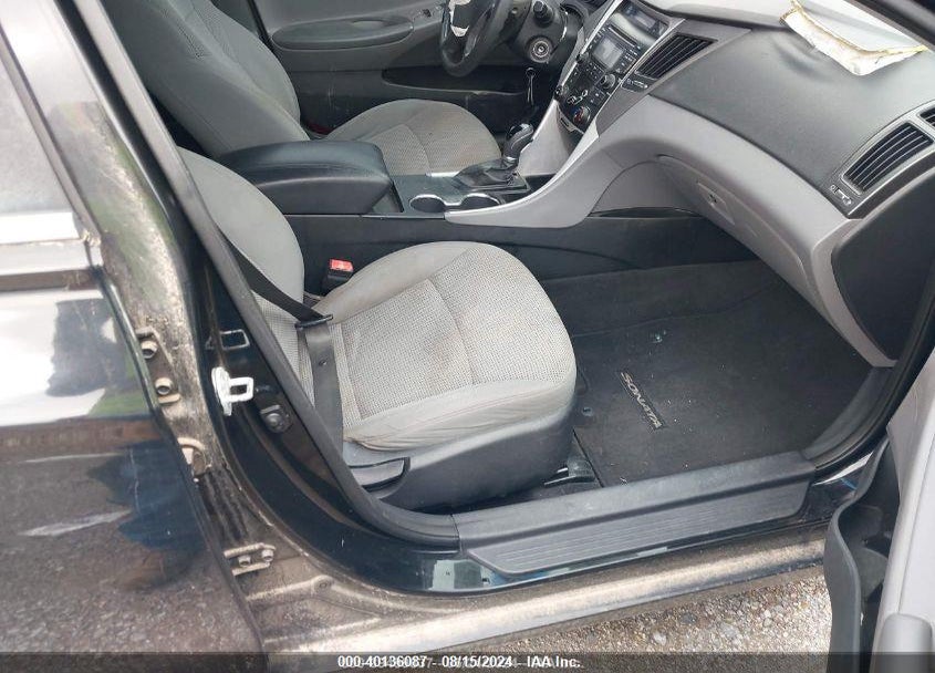2013 HYUNDAI SONATA VIN: 5NPEB4AC1DH623085