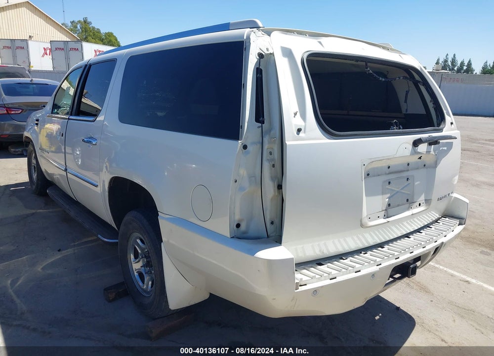 2007 CADILLAC ESCALADE ESV VIN: 1GYFK66877R407835