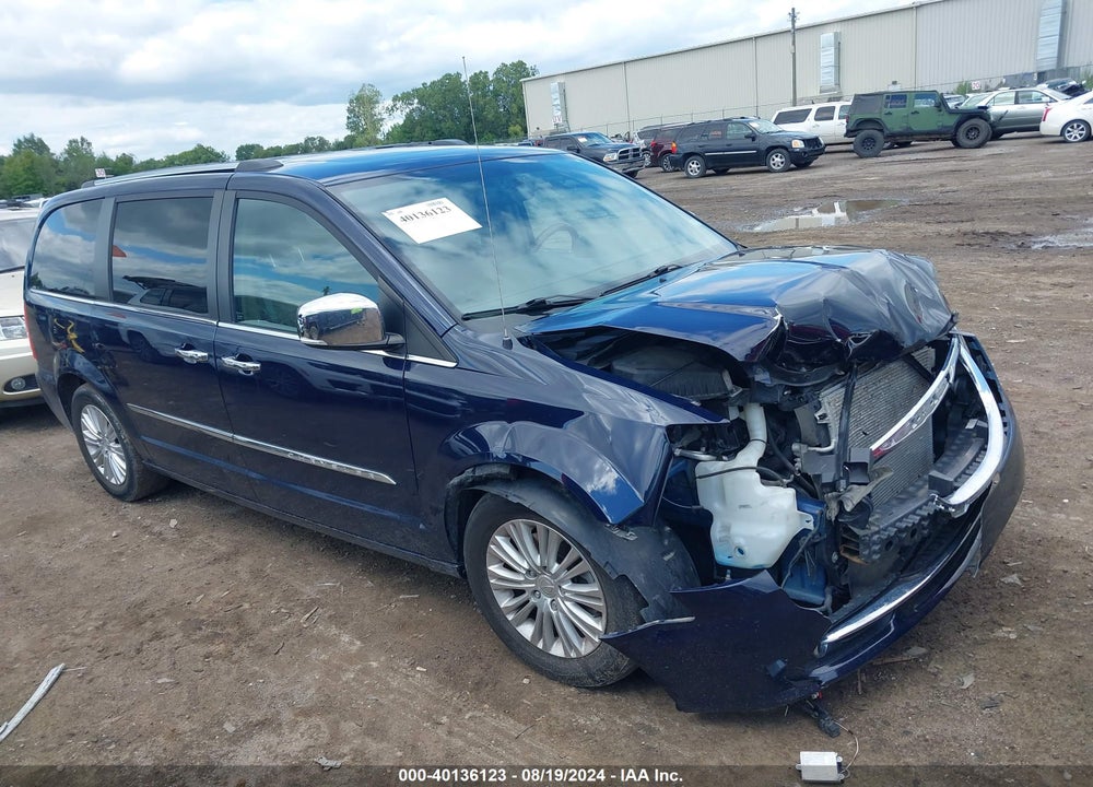 2015 CHRYSLER TOWN & COUNTRY LIMITED PLATINUM VIN: 2C4RC1GG1FR579179