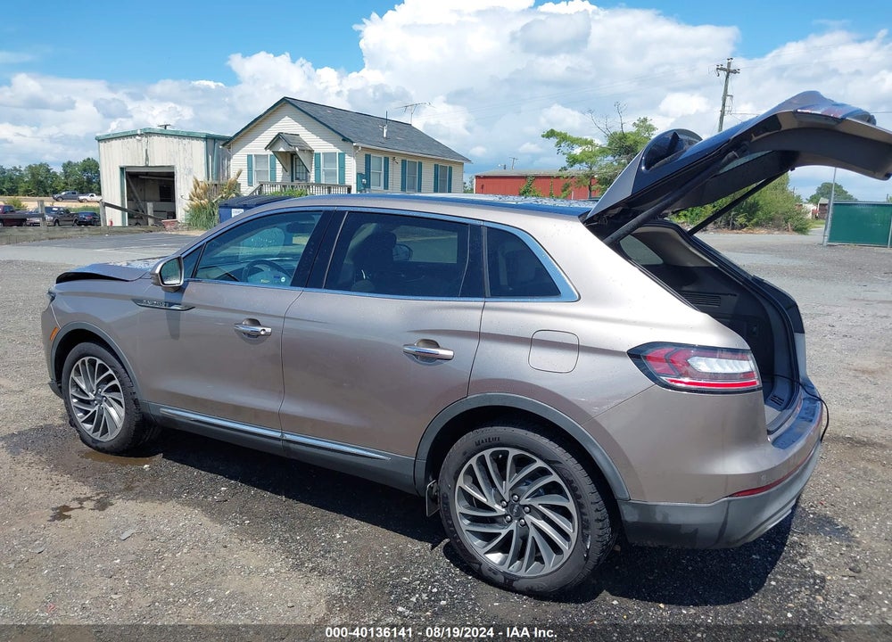 2019 LINCOLN NAUTILUS RESERVE VIN: 2LMPJ8L94KBL32139