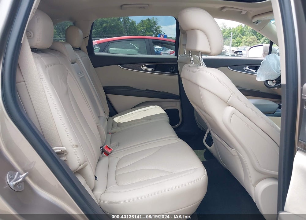 2019 LINCOLN NAUTILUS RESERVE VIN: 2LMPJ8L94KBL32139