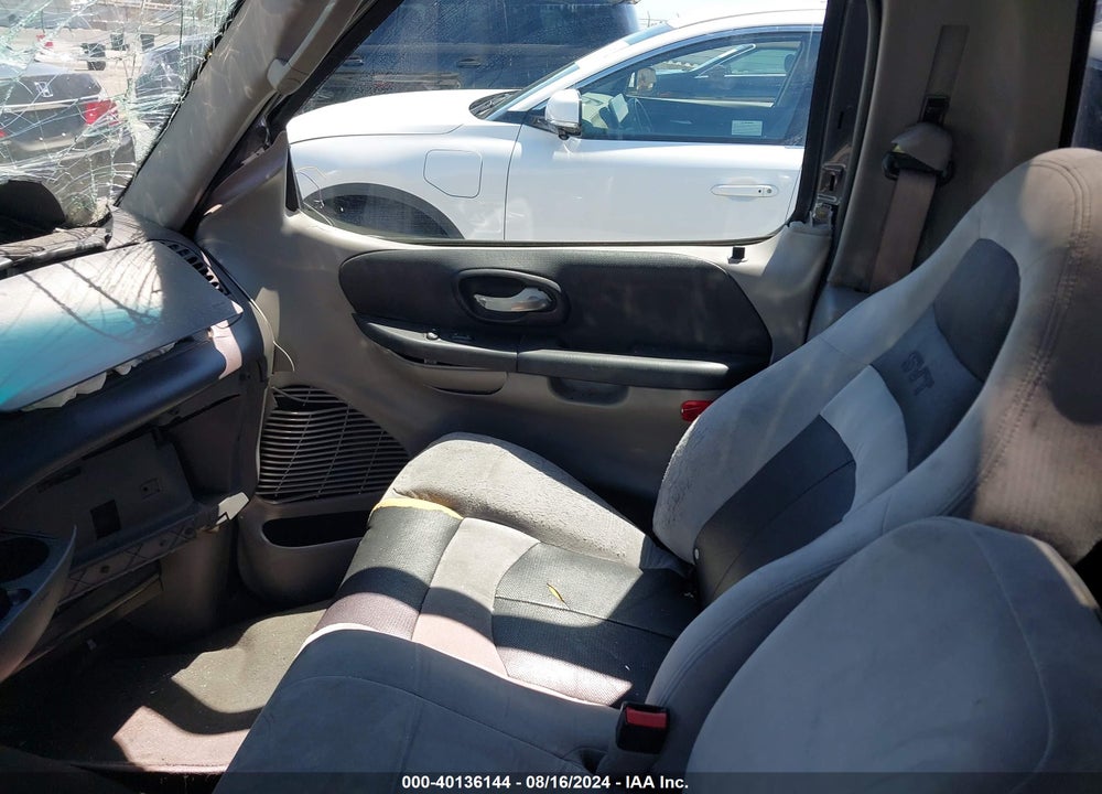 2004 FORD F-150 HERITAGE LIGHTNING VIN: 2FTRF07344CA12172