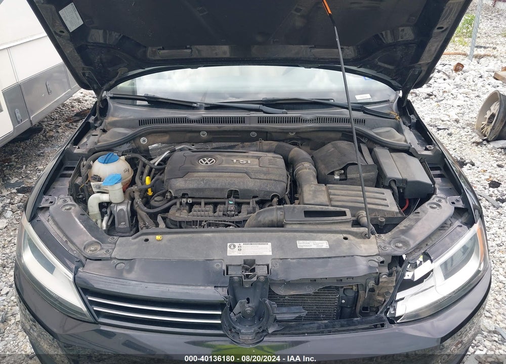 2014 VOLKSWAGEN JETTA 1.8T SE VIN: 3VWD17AJ4EM373283
