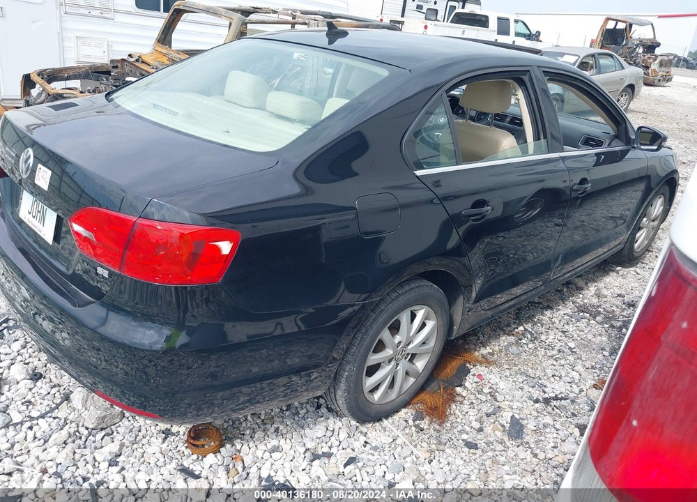 2014 VOLKSWAGEN JETTA 1.8T SE VIN: 3VWD17AJ4EM373283