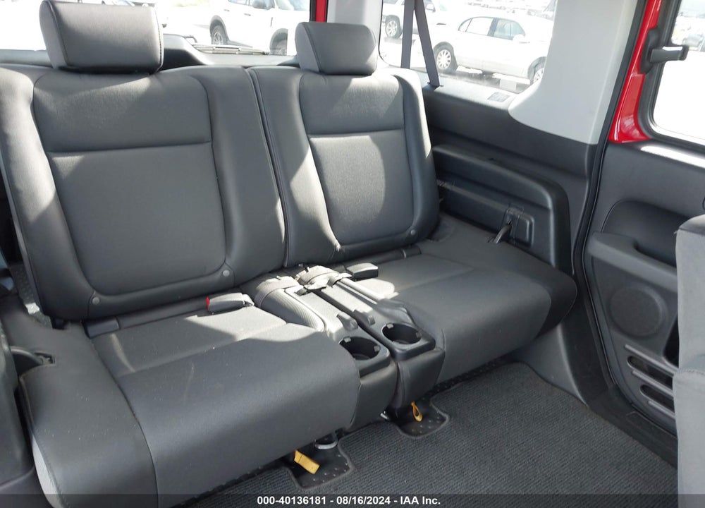 2005 HONDA ELEMENT EX VIN: 5J6YH28675L000156