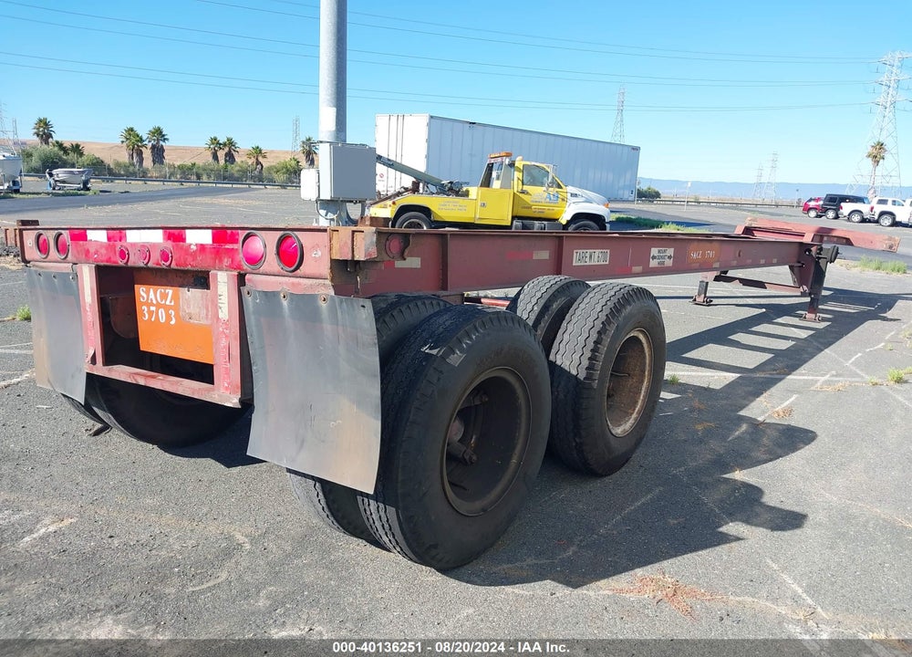 1993 STRICK FLATBED VIN: 1NNZF4527CM055986
