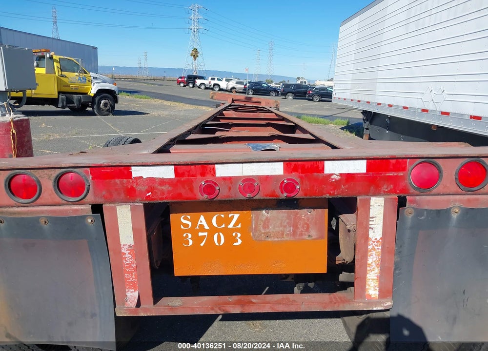 1993 STRICK FLATBED VIN: 1NNZF4527CM055986