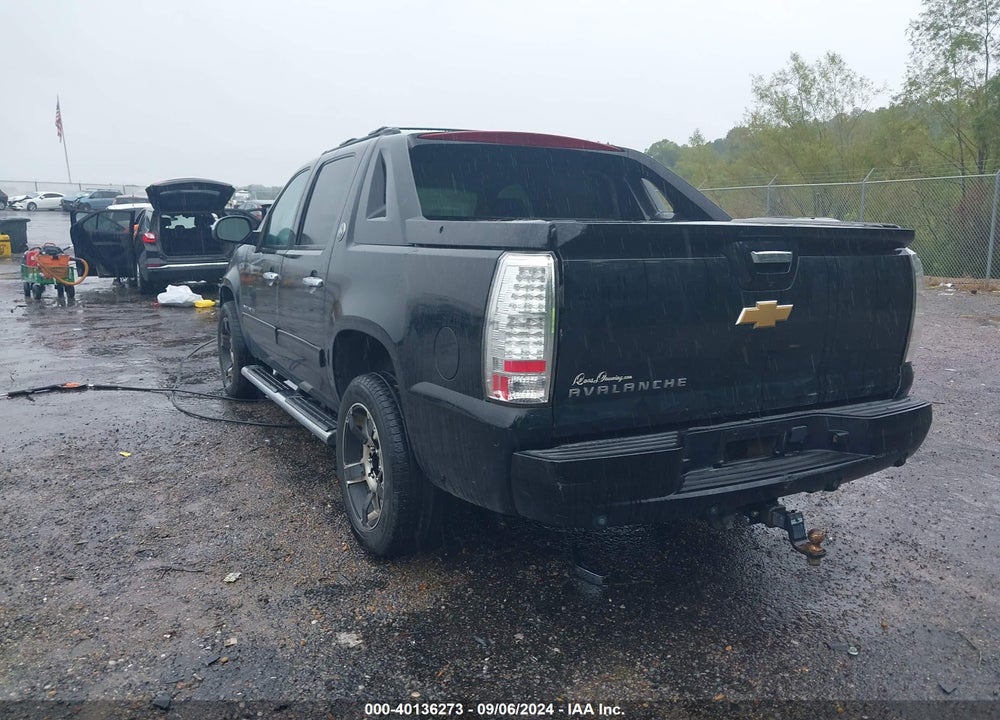 2013 CHEVROLET AVALANCHE LT VIN: 3GNMCFE04DG374155