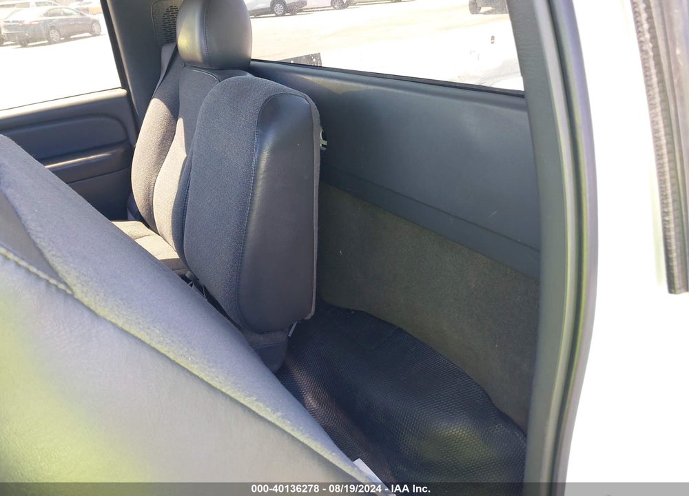 2005 CHEVROLET SILVERADO 1500 VIN: 1GCEC14T95Z223700
